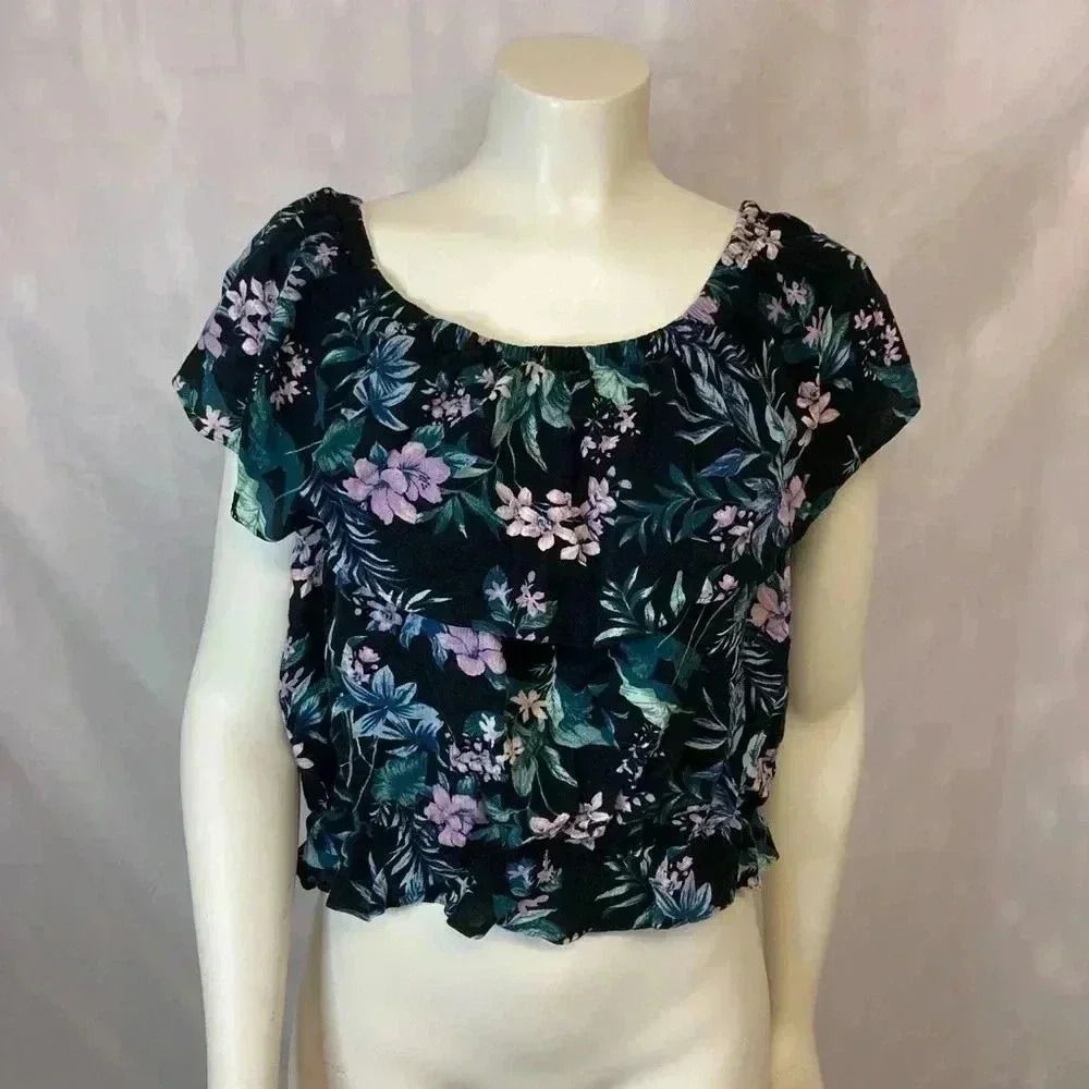 American‎ eagle crop top
